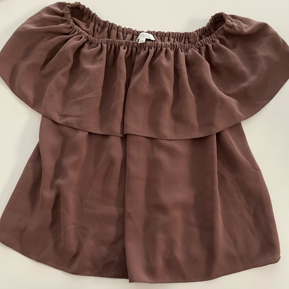 Aritzia Wilfred Off the Shoulder Top